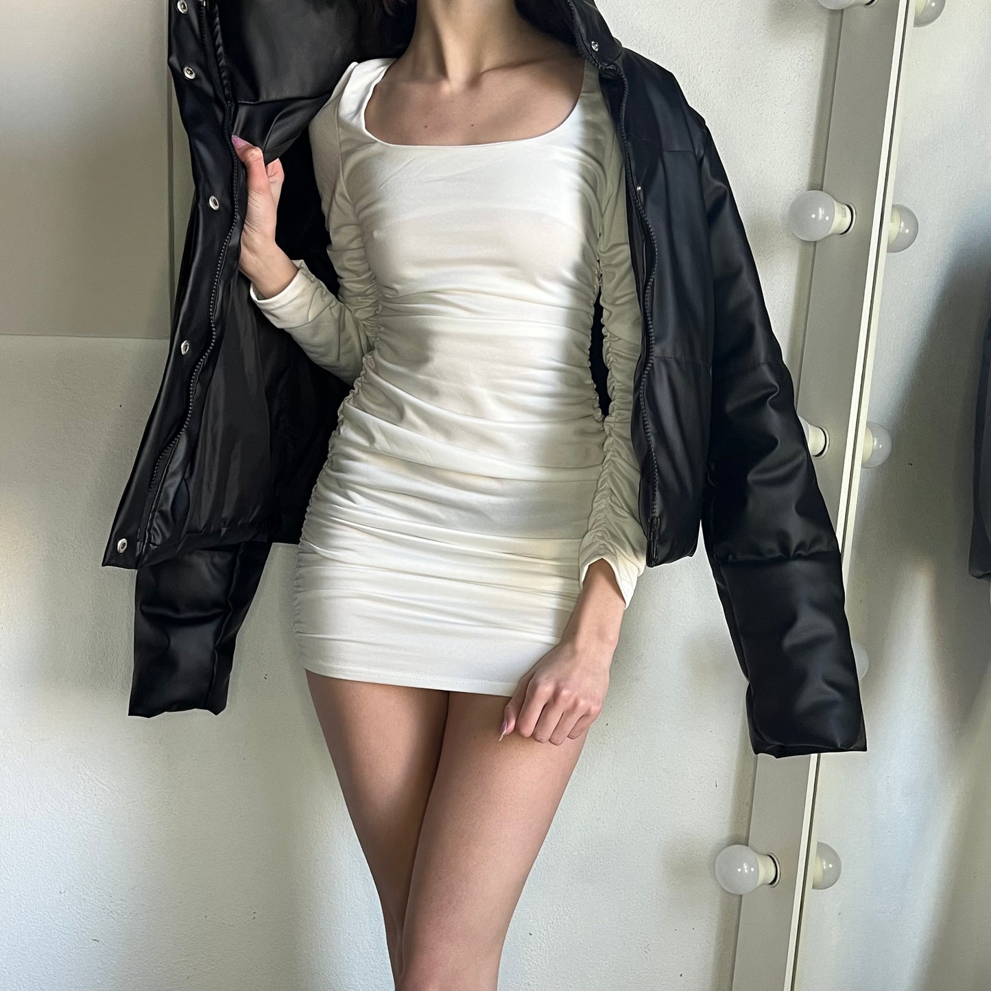 Elegant White Bodycon Mini Dress